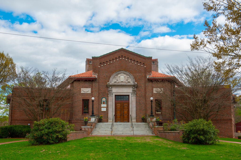 stevens-library-in-north-andover-ma_orig